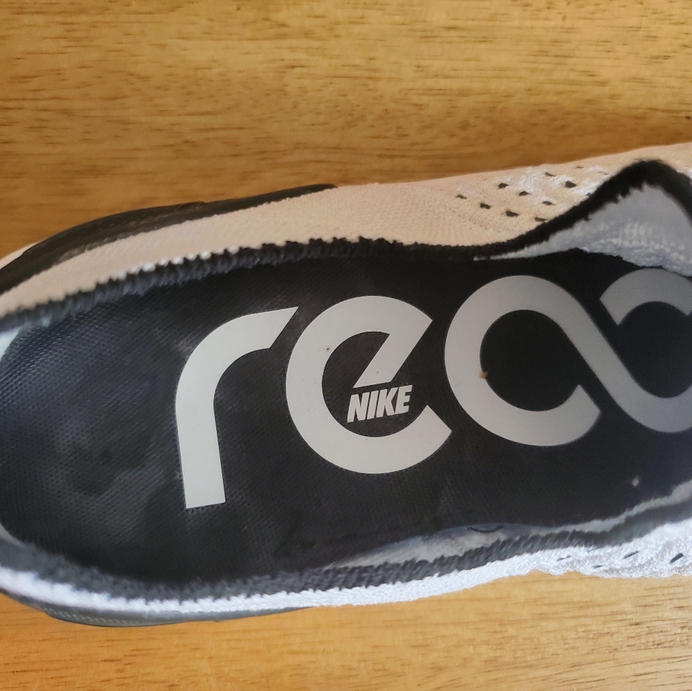 Nike React Phantom Run Flyknit 2. Oreo True White/Black" Womens 9.5 - Picture 5 of 9